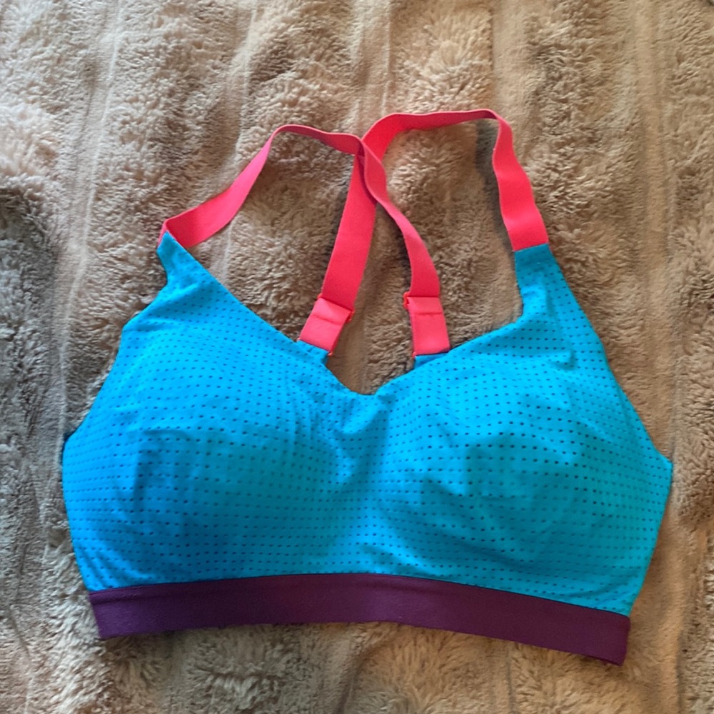 Victoria secrets sports bra